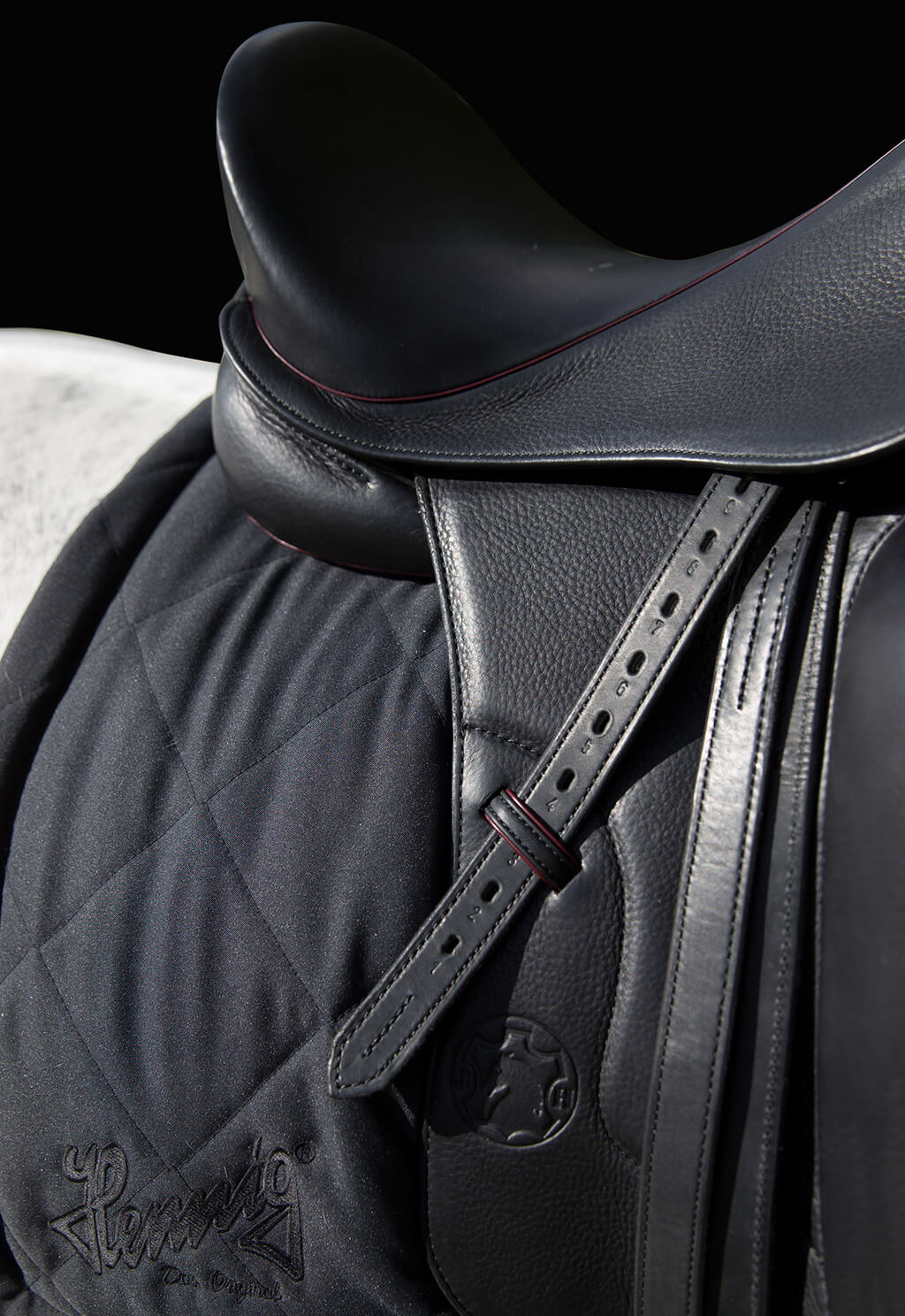 I am interested – Maßsattlerei Hennig